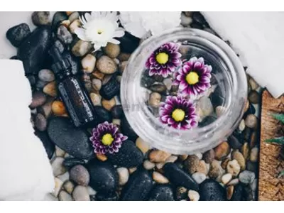 Castor oil: an affordable product for the beauty of the skin, hair and eyelashes